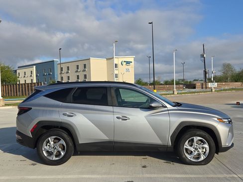 Used 2023 Hyundai Tucson SEL image 2