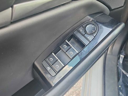 Used 2024 MAZDA MAZDA3 s FWD image 15
