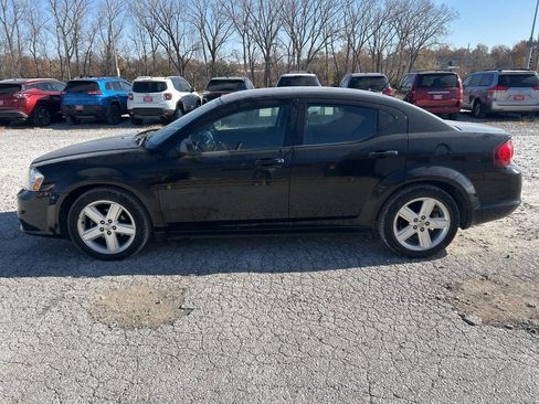 Used 2013 Dodge Avenger SE image 8