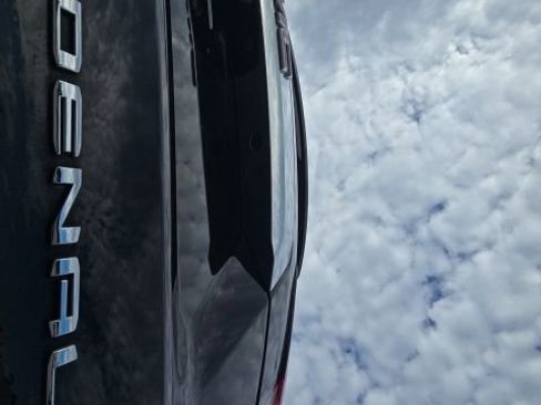 Used 2022 GMC Yukon XL Denali image 10