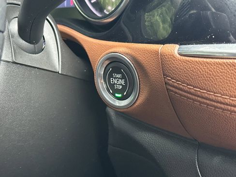 Used 2021 Buick Encore GX Essence w/ Experience Buick Package image 22