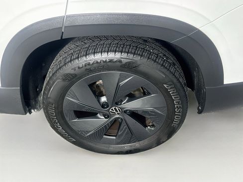 Used 2025 Volkswagen Taos S FWD image 11