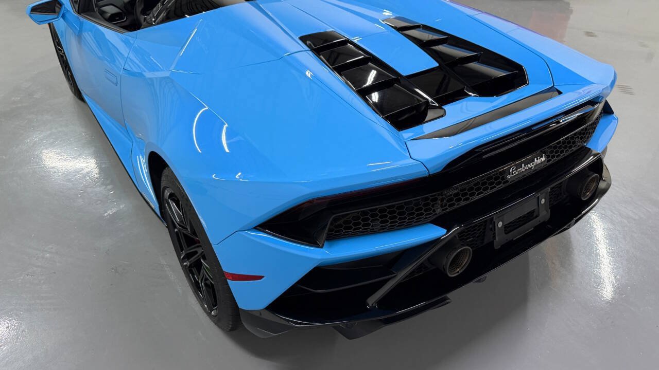 Used 2020 Lamborghini Huracan EVO RWD image 25