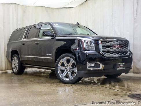 Used 2019 GMC Yukon XL Denali w/ Denali Ultimate Package AWD/4WD image 2