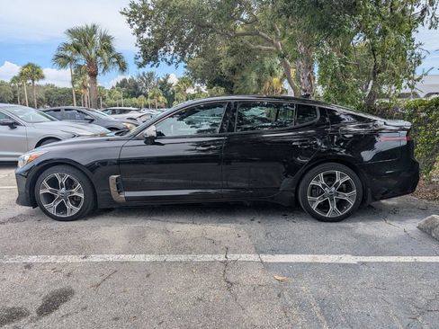 Used 2021 Kia Stinger GT-Line w/ Sun & Sound Package RWD image 4