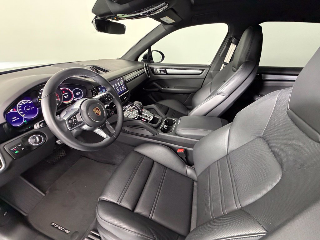 Certified 2022 Porsche Cayenne E-Hybrid AWD/4WD image 4