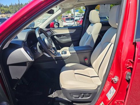 Certified 2024 MAZDA CX-90 Plug-In Hybrid w/ Preferred AWD/4WD image 22