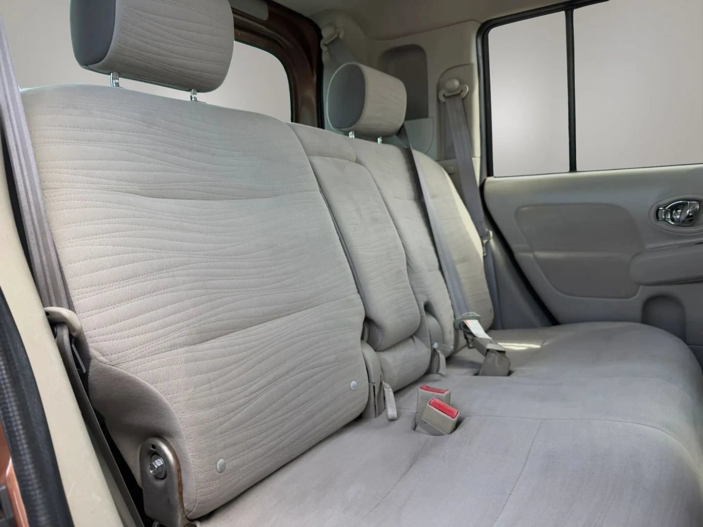 Used 2011 Nissan Cube 1.8 S w/ Interior Designer Pkg FWD image 19