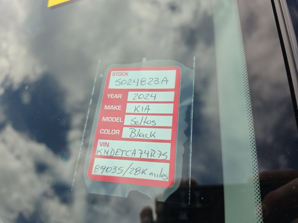 Certified 2024 Kia Seltos SX w/ SX Sunroof Package AWD/4WD image 7