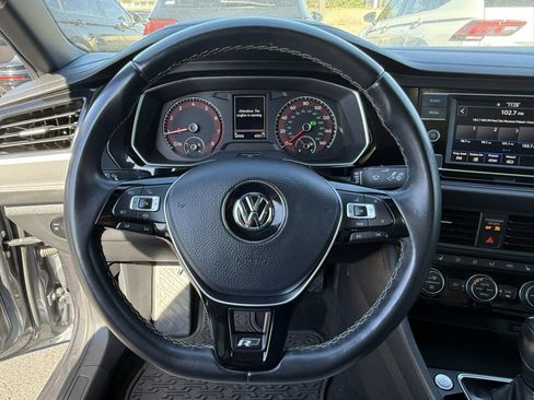 Used 2021 Volkswagen Jetta R-Line image 14