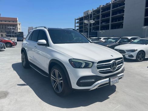 Used 2022 Mercedes-Benz GLE 450 4MATIC image 2