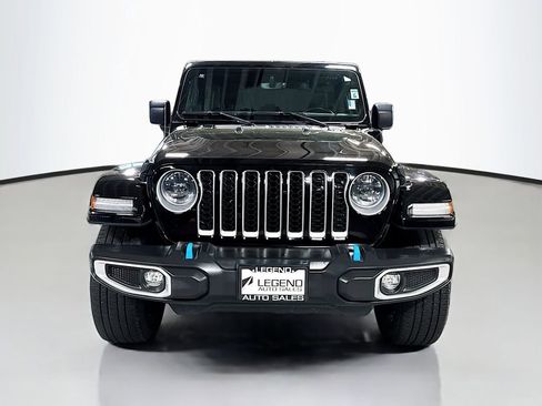 Used 2023 Jeep Wrangler Unlimited Sahara w/ Cold Weather Group AWD/4WD image 2