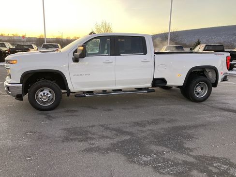 Used 2025 Chevrolet Silverado 3500 LT w/ All Star Edition image 4