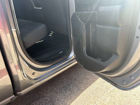 Used 2019 Chevrolet Silverado 1500 Custom Trail Boss w/ Custom Convenience Package AWD/4WD image 20