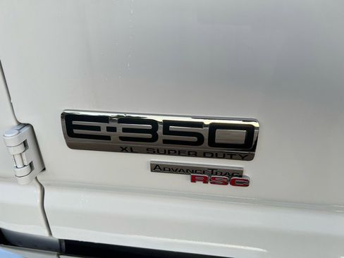 Used 2014 Ford E-350 and Econoline 350 XL w/ Power Windows & Locks Group image 11