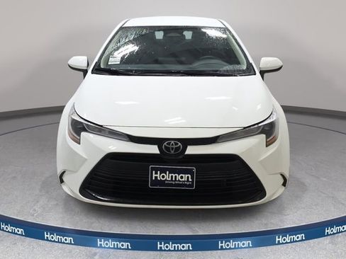 Certified 2024 Toyota Corolla LE image 2