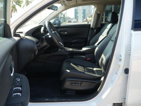 Certified 2023 Honda HR-V EX-L image 16