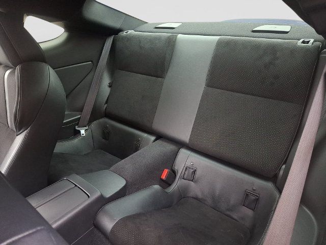 Used 2023 Toyota GR86 Premium w/ ALL Weather Mat Package (TMS) RWD image 12