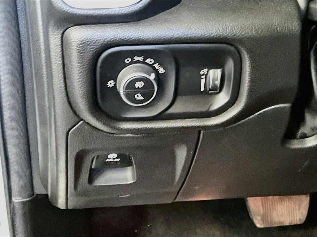 Used 2023 RAM 1500 Big Horn AWD/4WD image 10