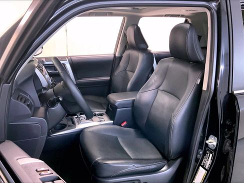 Used 2022 Toyota 4Runner Limited AWD/4WD image 7