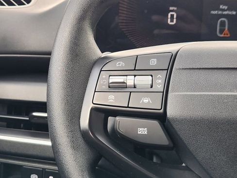 Used 2025 Kia K4 LXS image 27