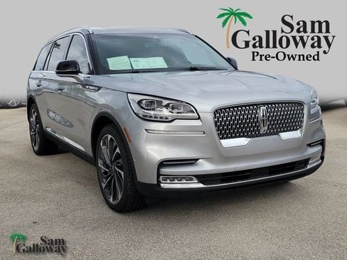 Certified 2020 Lincoln Aviator Reserve w/ Equipment Group 202A AWD/4WD image 1