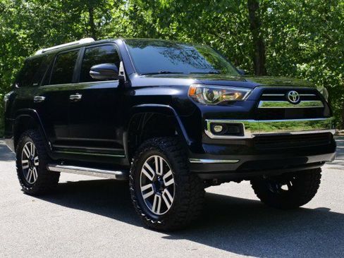 Used 2021 Toyota 4Runner Limited image 4
