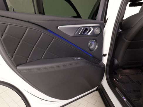 Used 2025 BMW XM AWD/4WD image 37