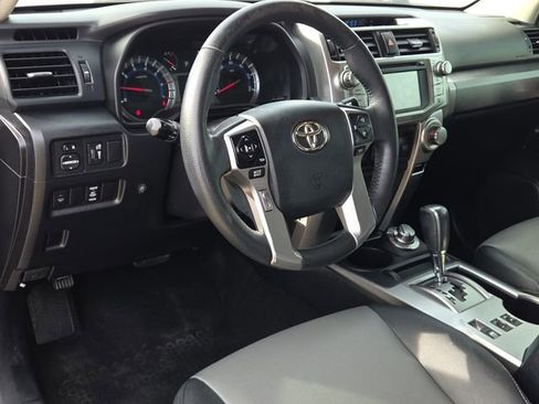 Used 2019 Toyota 4Runner SR5 Premium image 16