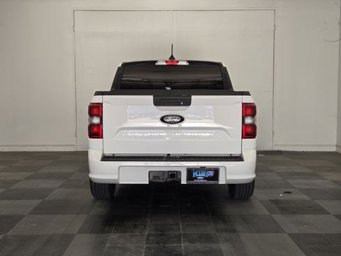 Used 2025 Ford Maverick Lobo AWD/4WD image 6