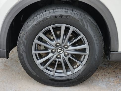 Used 2020 MAZDA CX-5 Touring FWD image 14