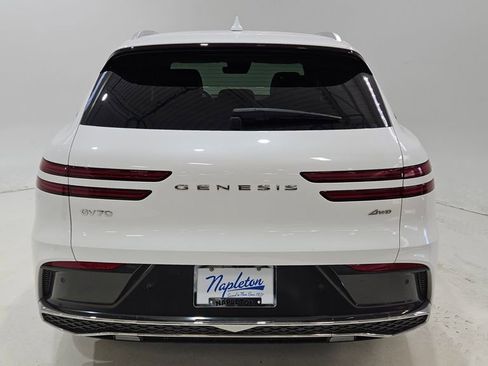 Used 2026 Genesis GV70 2.5T Advanced AWD/4WD image 6