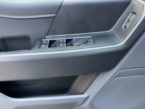 Used 2024 Ford F150 XLT RWD image 11