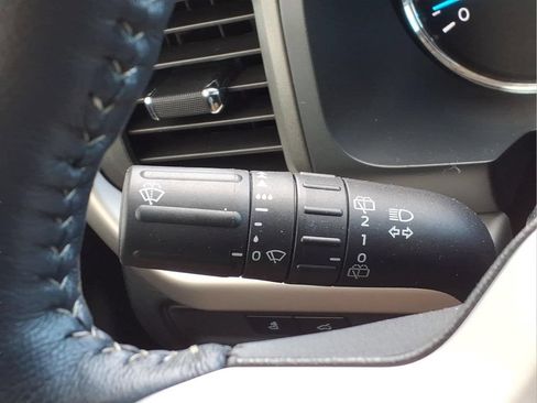 Used 2023 Ford Expedition XLT RWD image 34
