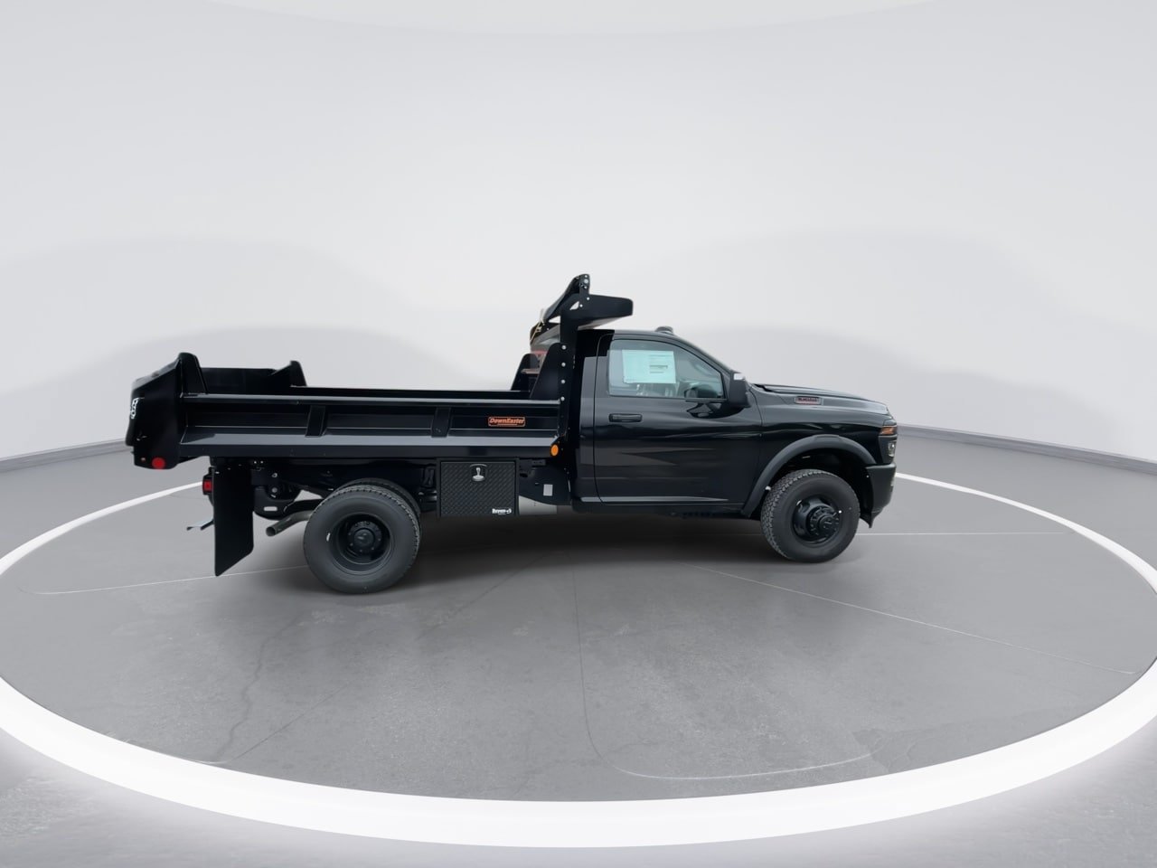 New 2026 RAM 3500 Tradesman AWD/4WD image 22