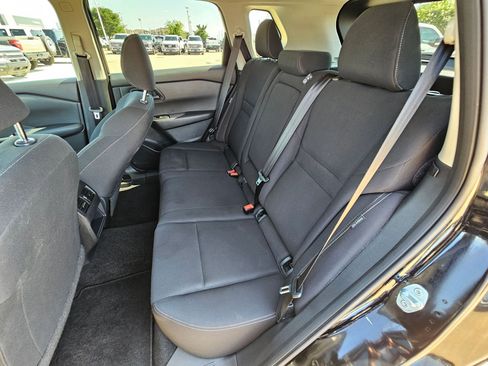 Used 2024 Nissan Rogue S FWD image 26