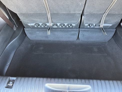 Used 2024 Chrysler Pacifica Touring-L w/ S Appearance Package image 7