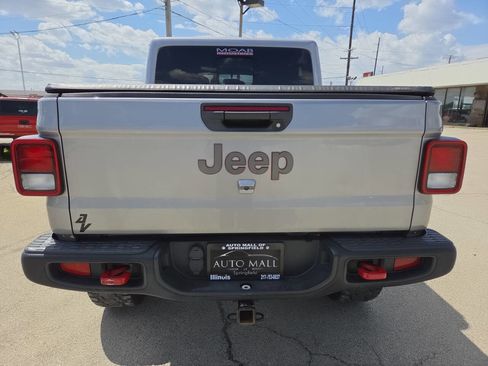 Used 2020 Jeep Gladiator Rubicon AWD/4WD image 4