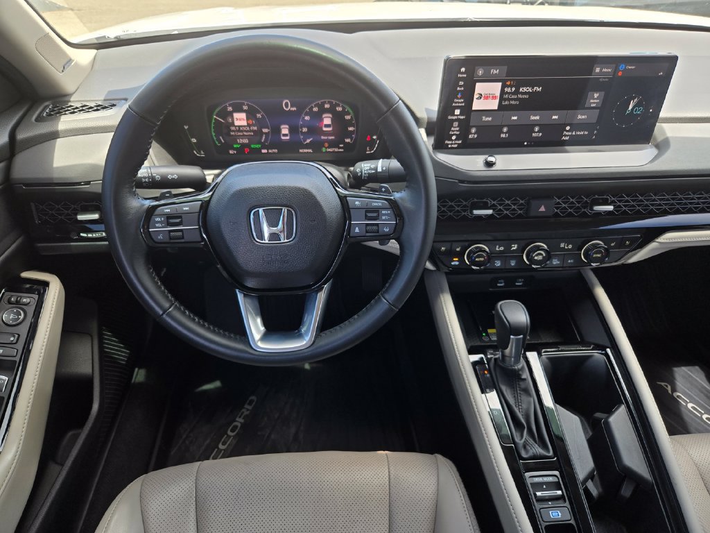 Used 2024 Honda Accord Touring image 14