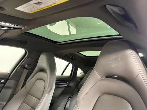 Certified 2022 Porsche Panamera 4 Platinum Edition AWD/4WD image 17