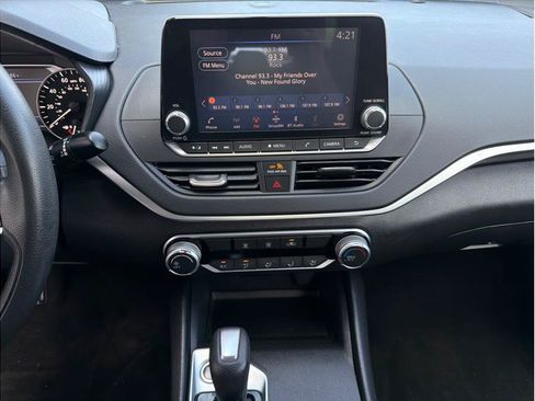 Used 2020 Nissan Altima 2.5 S FWD image 16