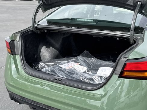 New 2025 Nissan Altima 2.5 SR image 8