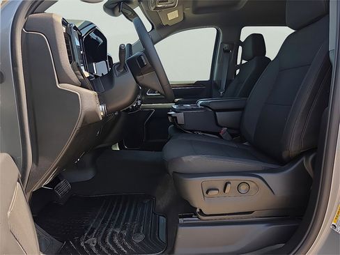 New 2025 GMC Sierra 2500 SLE w/ SLE Value Package; image 11