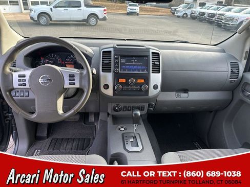 Used 2020 Nissan Frontier SV w/ Midnight Edition Floor Mats image 16