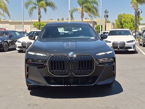 New 2026 BMW 750e xDrive w/ Executive Package AWD/4WD image 3