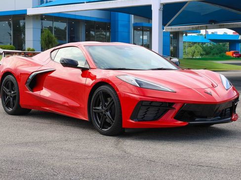 Used 2026 Chevrolet Corvette Stingray Coupe w/ 1LT RWD image 1