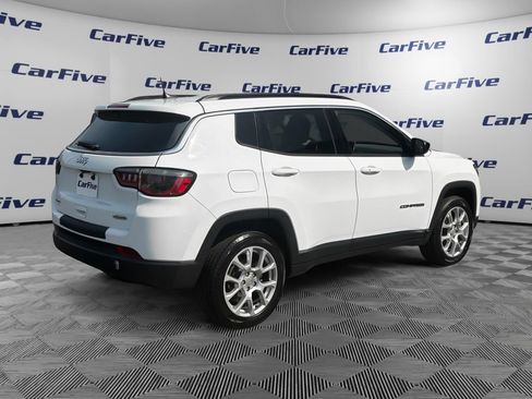 Used 2022 Jeep Compass Latitude AWD/4WD image 5