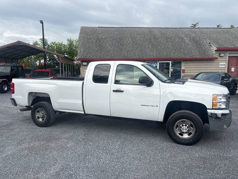 Used 2008 Chevrolet Silverado 2500 W/T AWD/4WD image 4