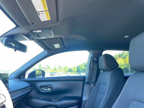 Certified 2023 Honda HR-V Sport image 28