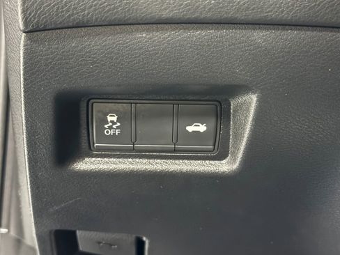 Used 2019 INFINITI Q50 Luxe w/ Essential Package (3.0T Luxe) image 27